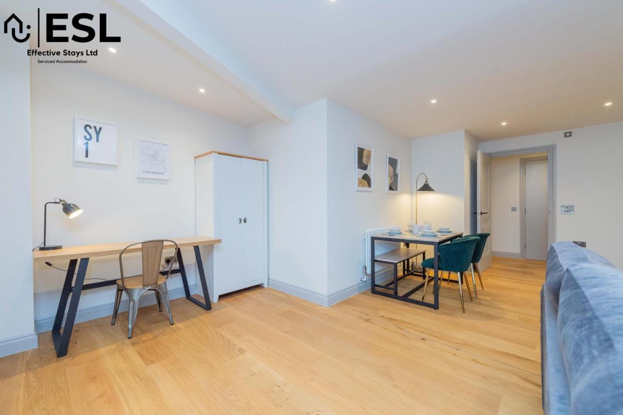2 Bedroom Church Apartment 5 Mins To Town Centre - Free Parking 슈루즈버리 외부 사진