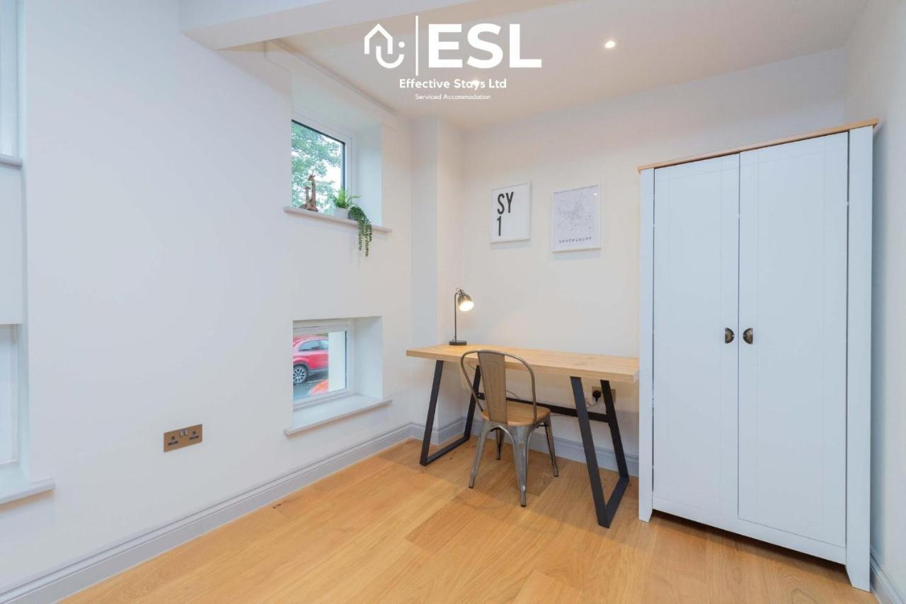 2 Bedroom Church Apartment 5 Mins To Town Centre - Free Parking 슈루즈버리 외부 사진